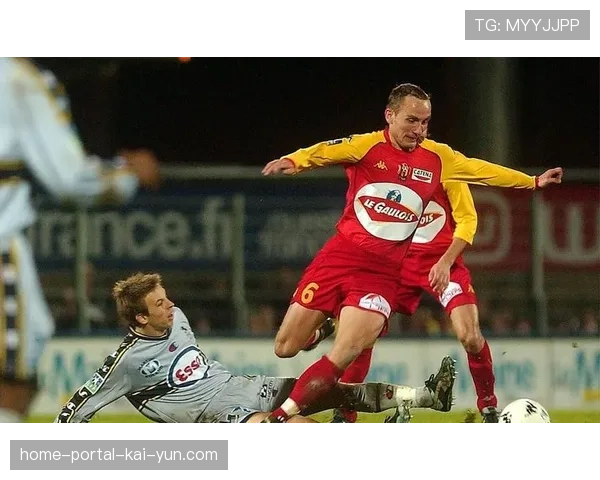 摩纳哥两度遭遇争议判罚 对阵法甲豪门VAR决策引发不满